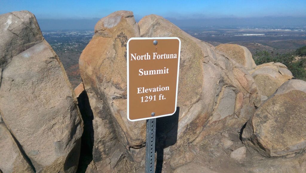 North Fortuna Summit trail sign with elevation at 1291 feet