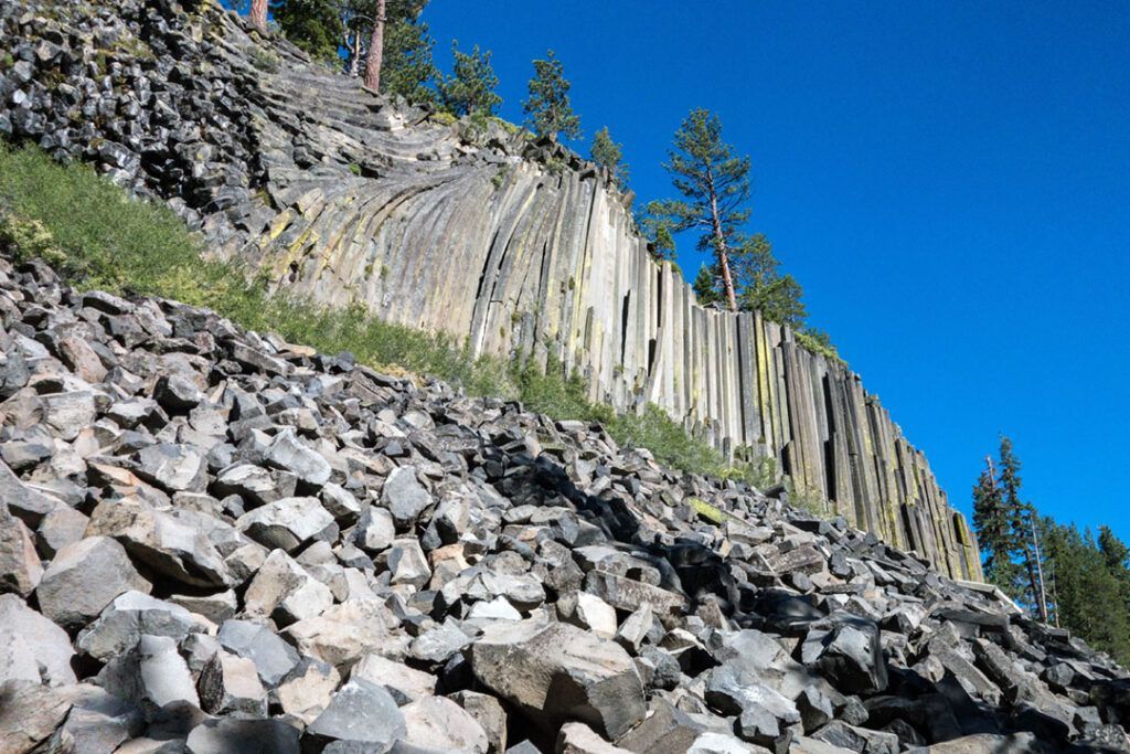 View up to Devil's Postpile frome the trail.